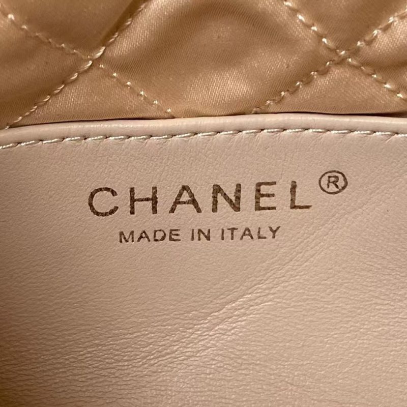 Chanel 22 AS3980 Mini Tote Shiny Calfskin & Silver-Tone Metal White - Image 7