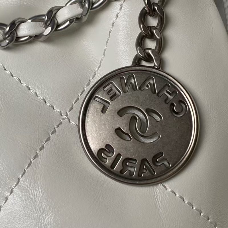 Chanel 22 AS3980 Mini Tote Shiny Calfskin & Silver-Tone Metal White - Image 4