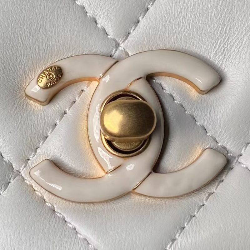 Chanel AS4973 Mini Flap Bag Shiny Lambskin Enamel & Gold-Tone Metal White - Image 3