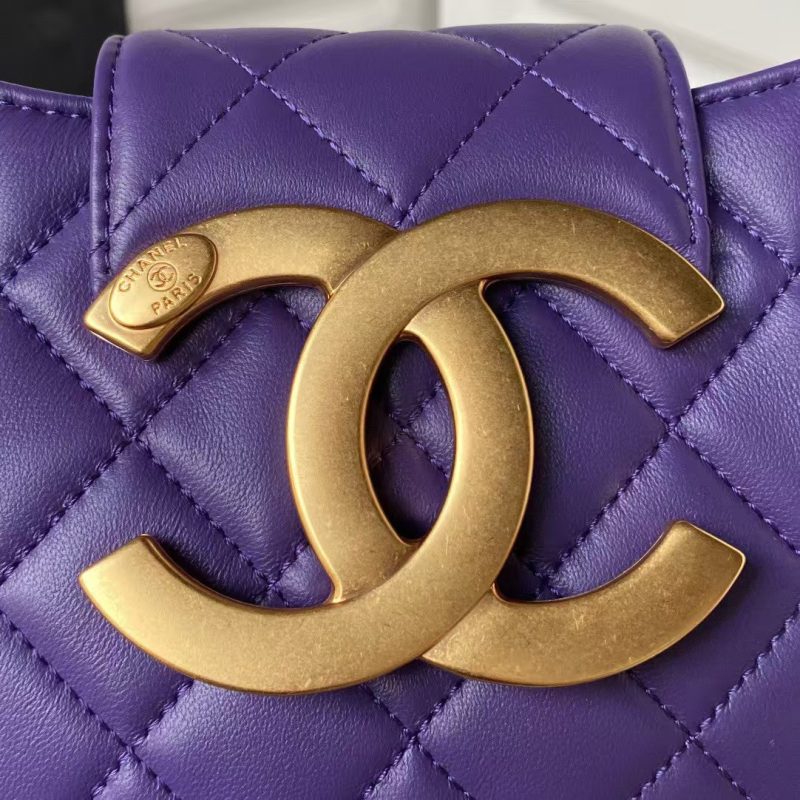 Chanel 24C Vintage Logo Small Quilted Lambskin Shoulder Bag AS4609 Purple - Image 3