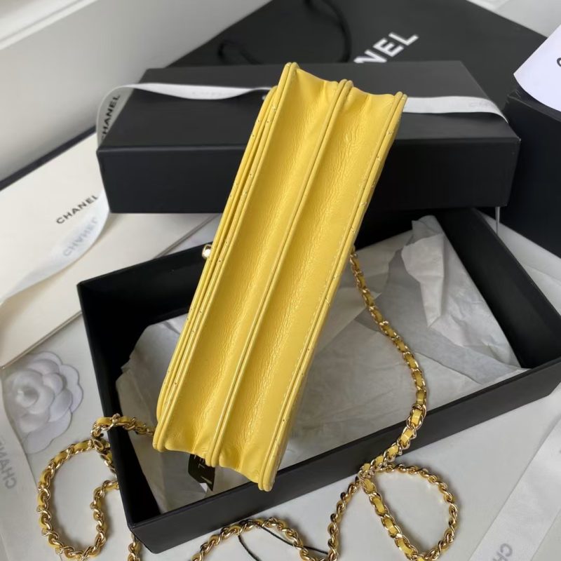 Chanel 24P AP3803 Shiny Crinkled Lambskin Chain Clutch Pearl Handle Yellow - Image 7