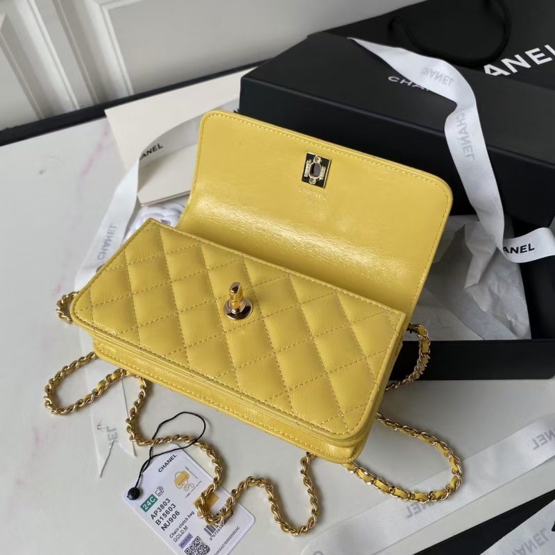 Chanel 24P AP3803 Shiny Crinkled Lambskin Chain Clutch Pearl Handle Yellow - Image 6