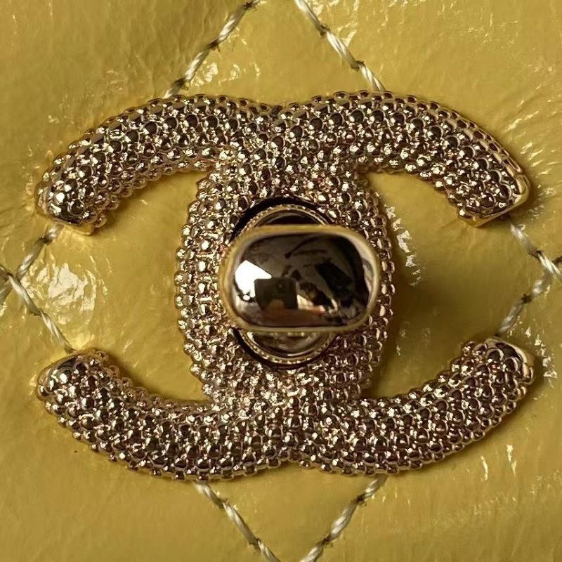 Chanel 24P AP3803 Shiny Crinkled Lambskin Chain Clutch Pearl Handle Yellow - Image 3