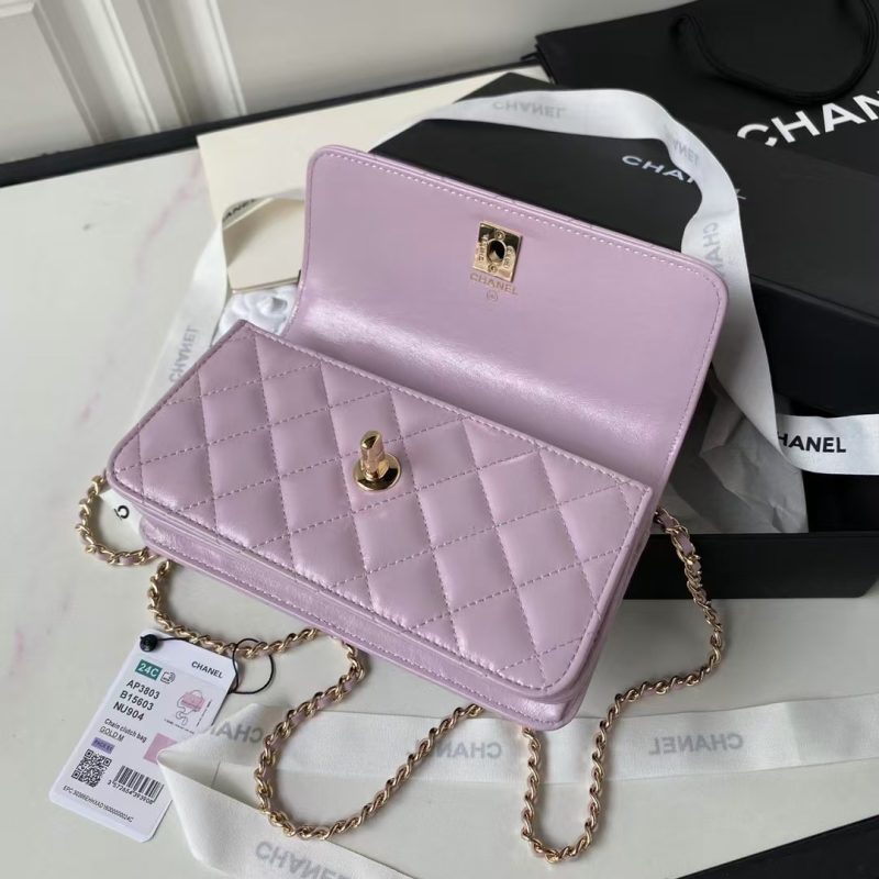 Chanel 24P AP3803 Shiny Crinkled Lambskin Chain Clutch Pearl Handle Purple - Image 6
