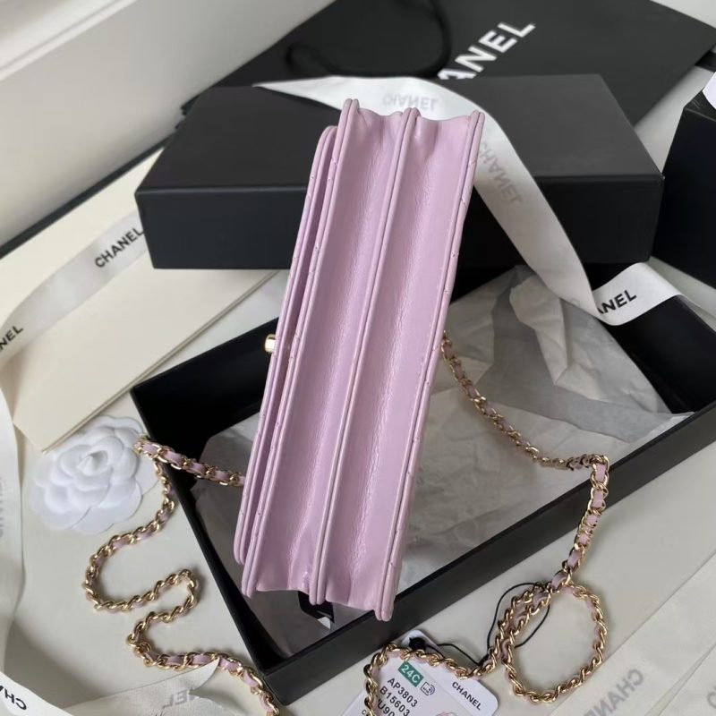 Chanel 24P AP3803 Shiny Crinkled Lambskin Chain Clutch Pearl Handle Purple - Image 8