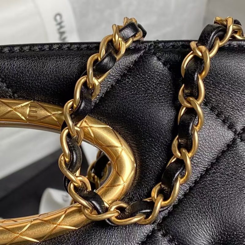 Chanel 24B AS5038 Lambskin Clutch Black - Image 8