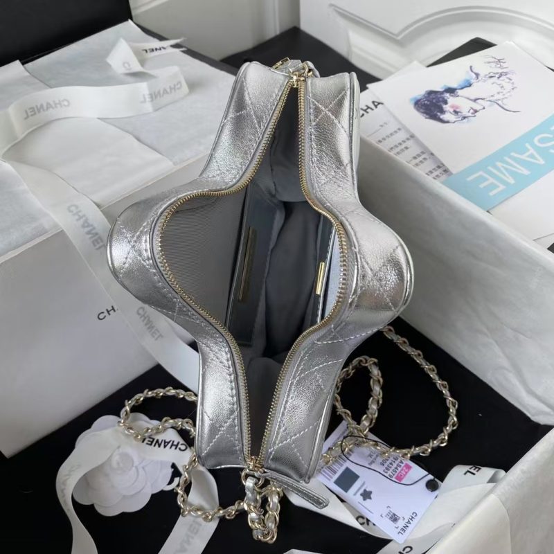 Chanel 24C AS4579 Star Bag Metallic Silver Lambskin Gold Hardware - Image 5