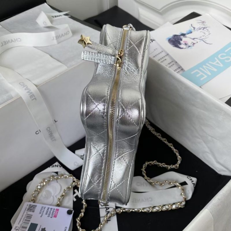 Chanel 24C AS4579 Star Bag Metallic Silver Lambskin Gold Hardware - Image 4