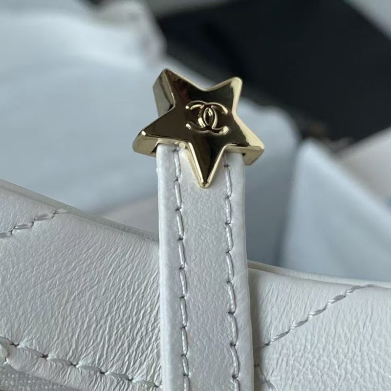Chanel 24C AS4579 Star Bag White Lambskin Light Gold Hardware - Image 6