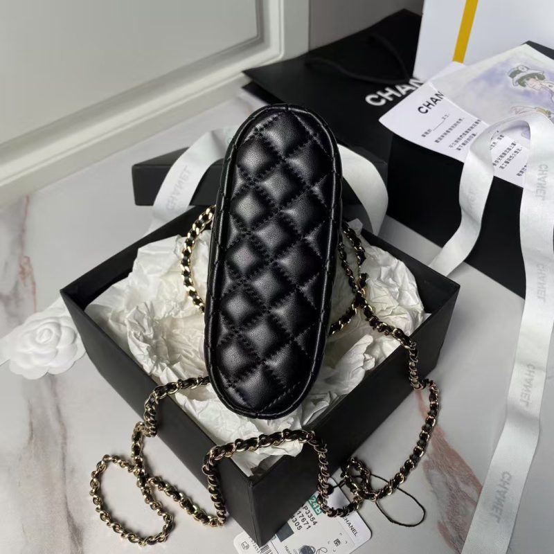 Chanel 24B AP3354 Calfskin Chain Clutch Black - Image 6