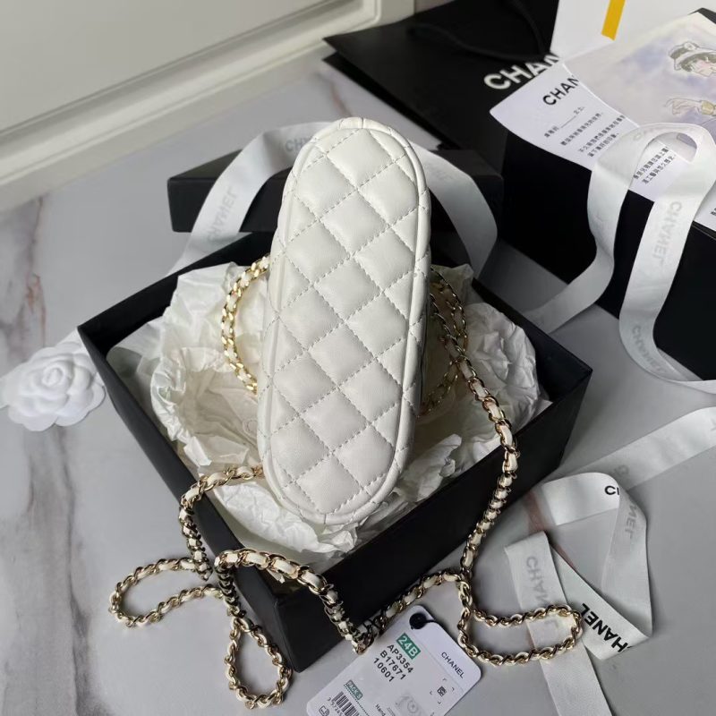 Chanel 24B AP3354 Calfskin Chain Clutch White - Image 5
