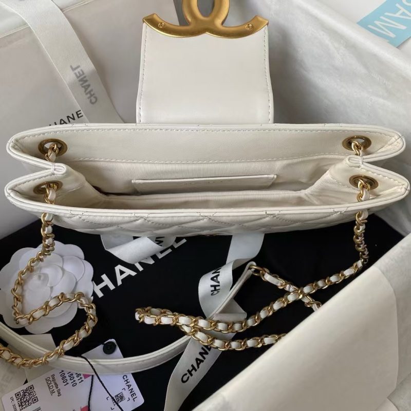 Chanel 24C AS4611 Vintage Logo Lambskin Rectangular Shoulder Bag White - Image 4