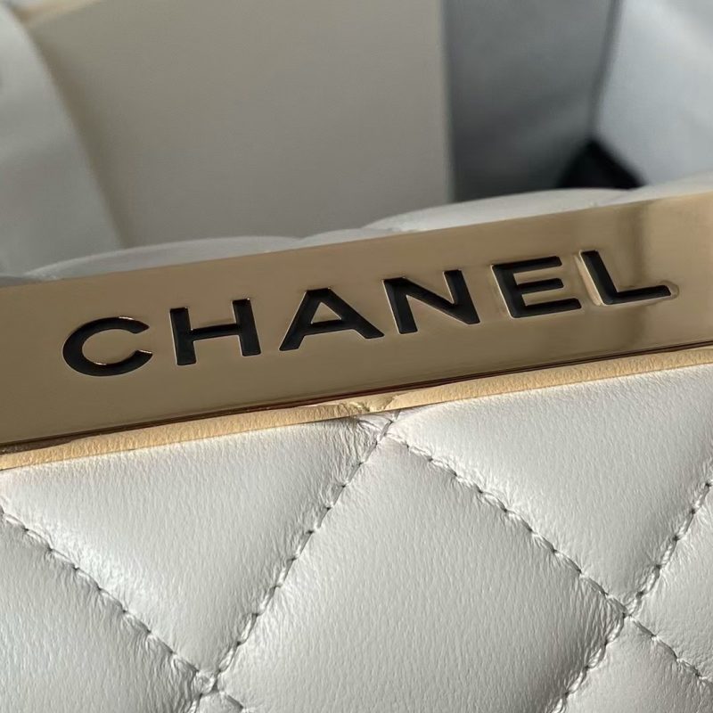 Chanel AS4654 Mini Fashion CC Flap Bag White Lambskin Light Gold Hardware - Image 4