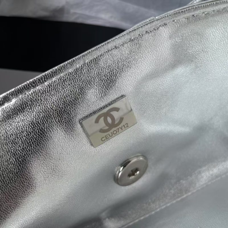 Chanel 24B AS5129 Metallic Lambskin Butterfly Evening Bag Metallic Silver - Image 7