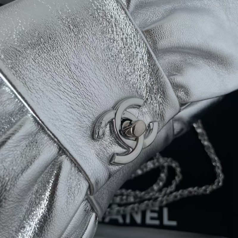 Chanel 24B AS5129 Metallic Lambskin Butterfly Evening Bag Metallic Silver - Image 3
