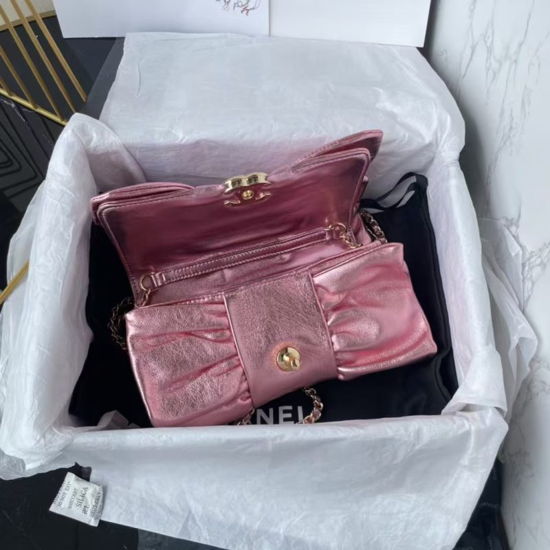 Chanel 24B AS5129 Metallic Lambskin Butterfly Evening Bag Metallic Pink - Image 3