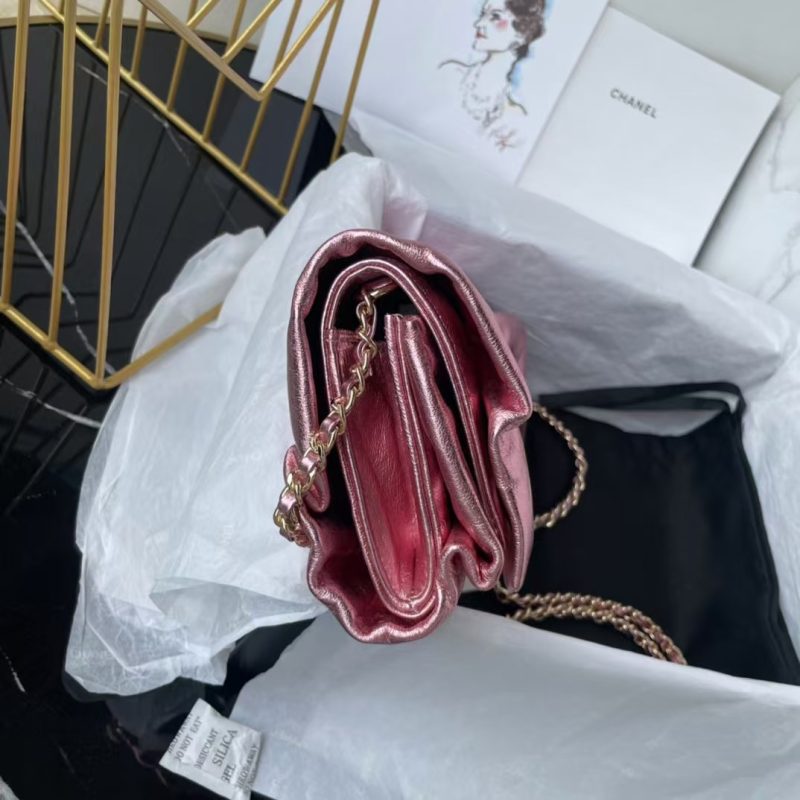 Chanel 24B AS5129 Metallic Lambskin Butterfly Evening Bag Metallic Pink - Image 5