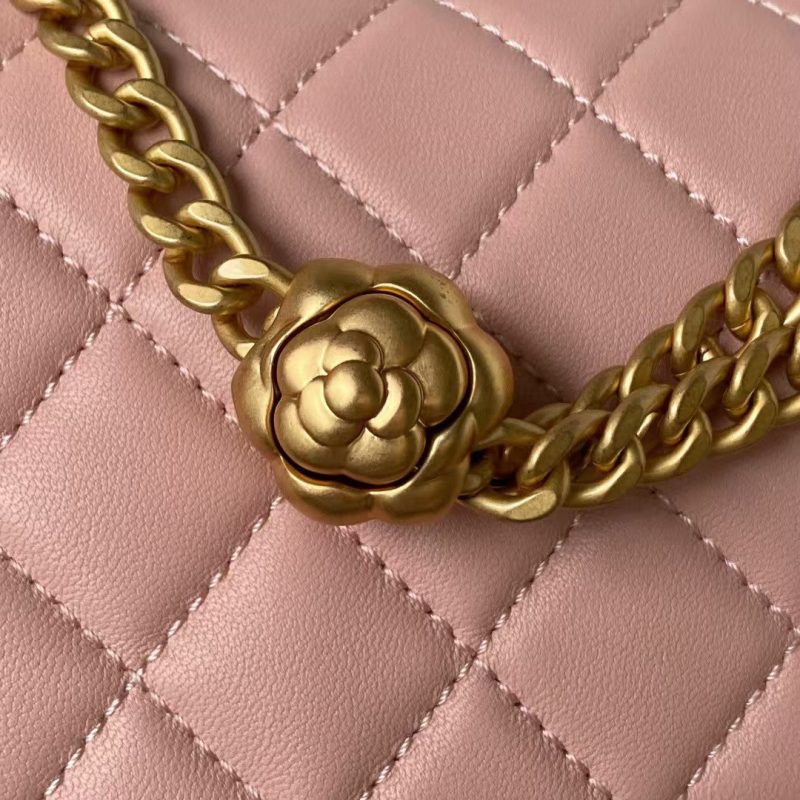 Chanel 23S AS4064 Camellia Embossed Chain Lambskin Flap Bag Light Pink - Image 4