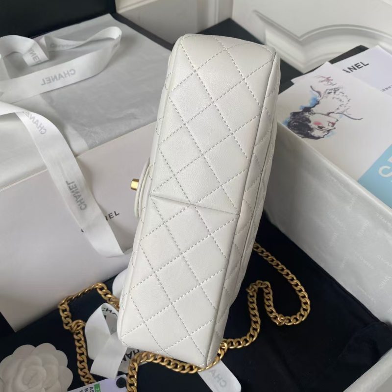 Chanel 23S AS4064 Camellia Embossed Chain Lambskin Flap Bag White - Image 5