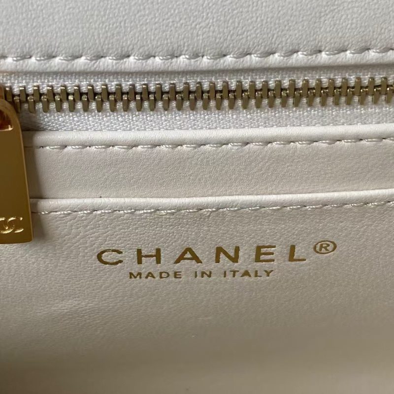 Chanel 23S AS4064 Camellia Embossed Chain Lambskin Flap Bag White - Image 8