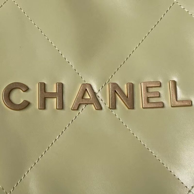 Chanel 22 Hobo Bag 24C AS4486 Gold Metallic Yellow Shiny Calfskin New Edition Horizontal - Image 3
