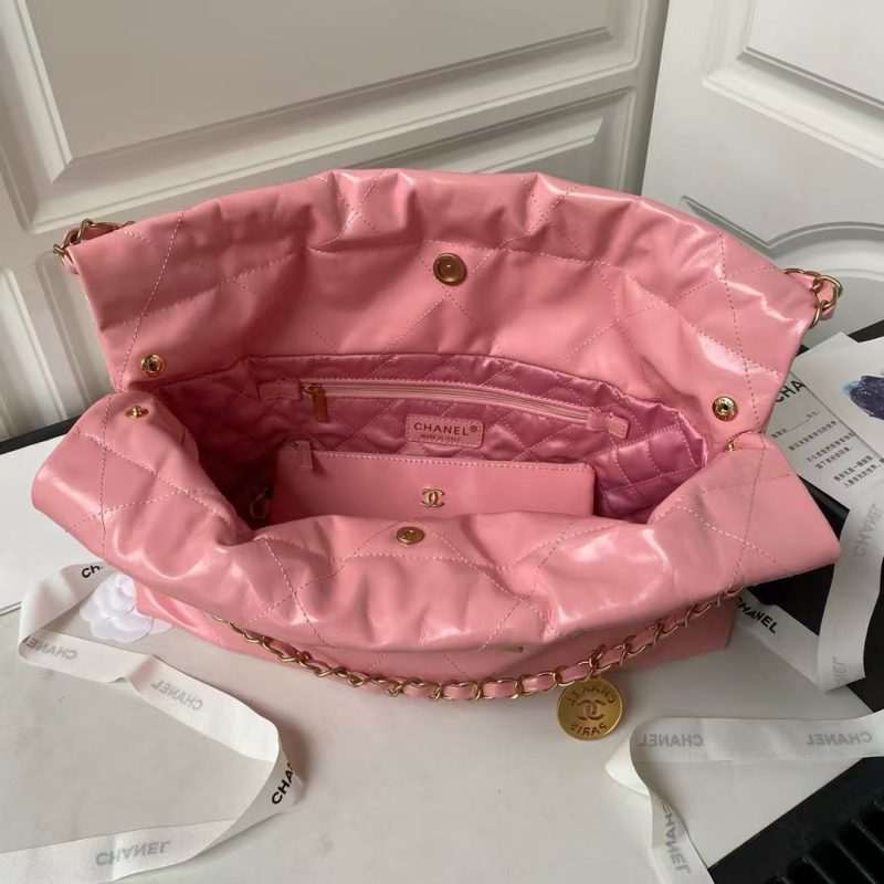 Chanel 22 Hobo Bag 24C AS4486 Gold Metallic Dark Pink Shiny Calfskin New Edition Horizontal - Image 4