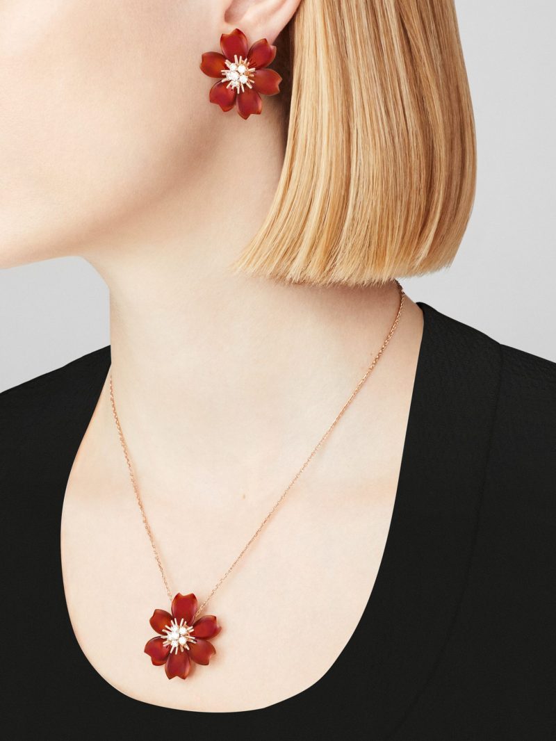 Rose de No?l clip pendant, small model - Image 4