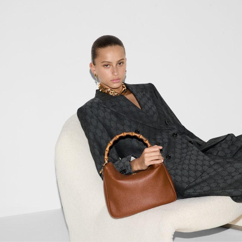 Gucci Diana Medium Shoulder Bag - Image 3