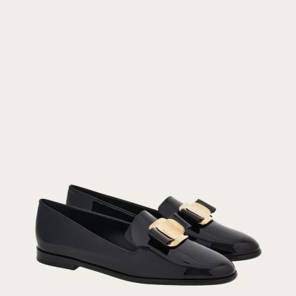 New Vara plate loafer
