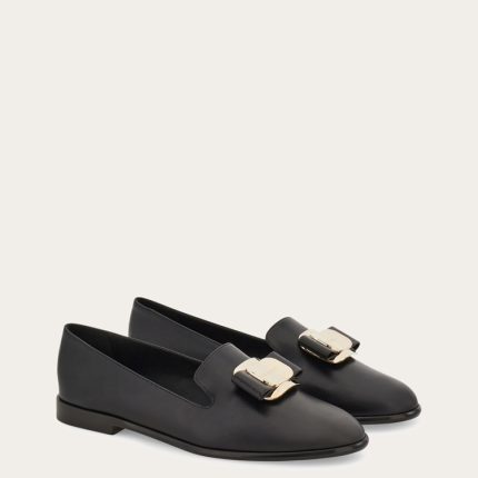 New Vara plate loafer