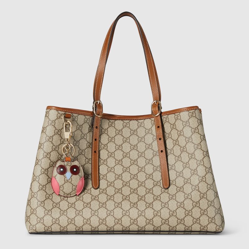 GG Emblem Medium Tote Bag - Image 4