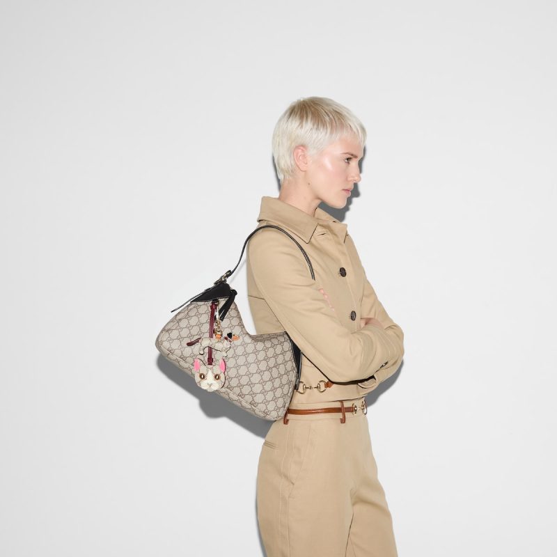 GG Emblem Medium Shoulder Bag - Image 3