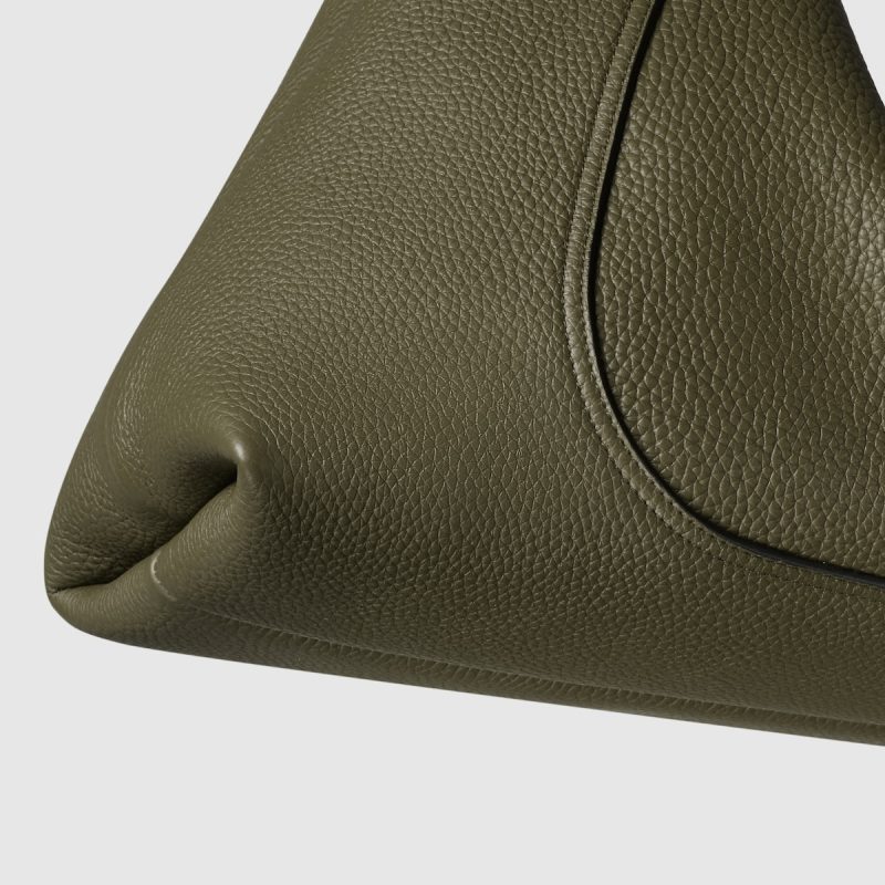 Gucci Softbit Maxi Shoulder Bag - Image 7