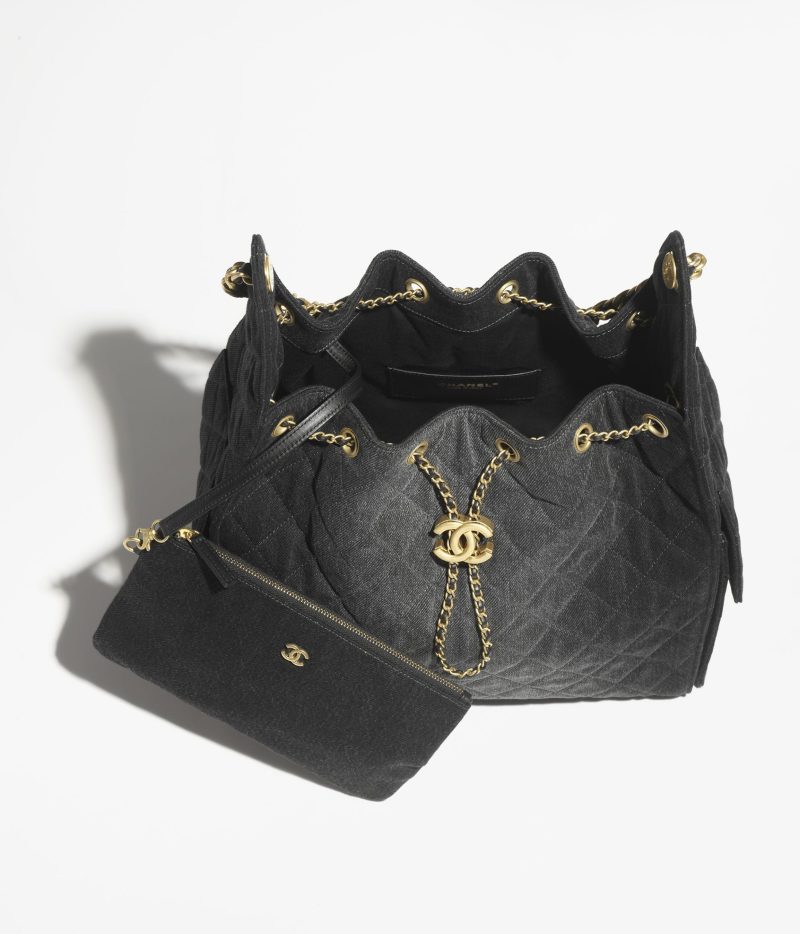 CHANEL 25 Medium Handbag - Image 4