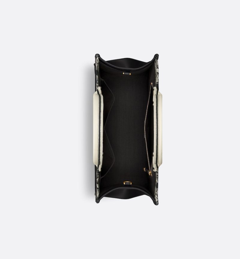 Dior Medium Dior Book Tote 36.5 CM - Image 4