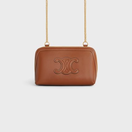 CLUTCH ON CHAIN CUIR TRIOMPHE IN SMOOTH CALFSKIN TAN