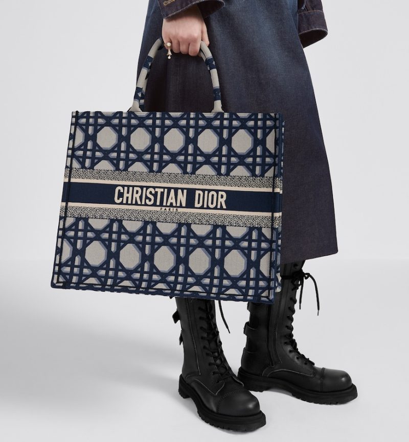 Dior Large Dior Book Tote 42CM - Image 4