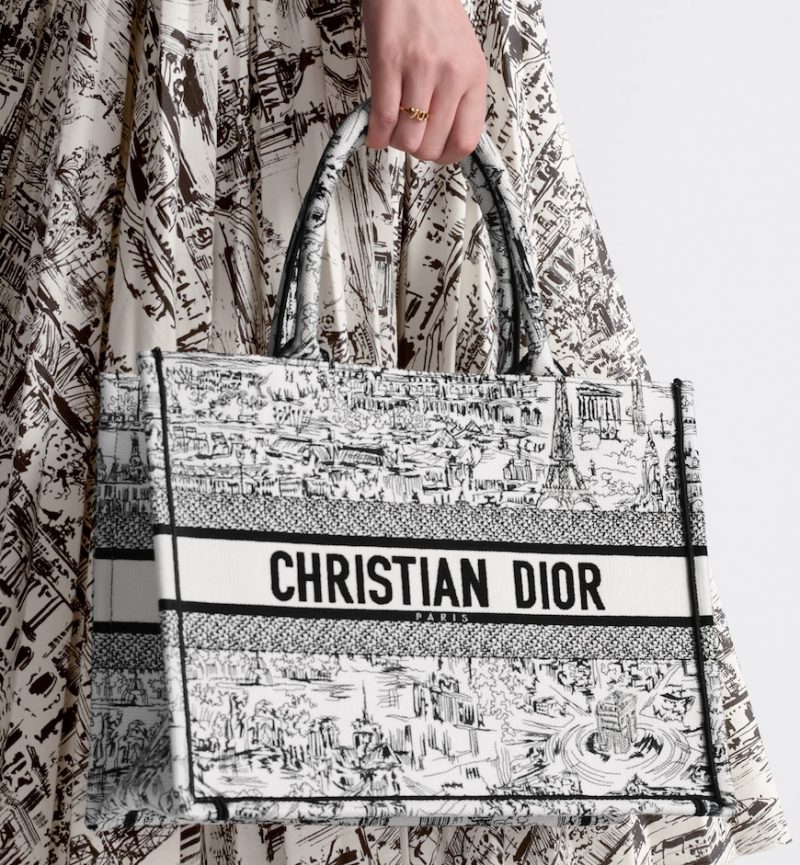 Dior Medium Dior Book Tote 36 CM - Image 3