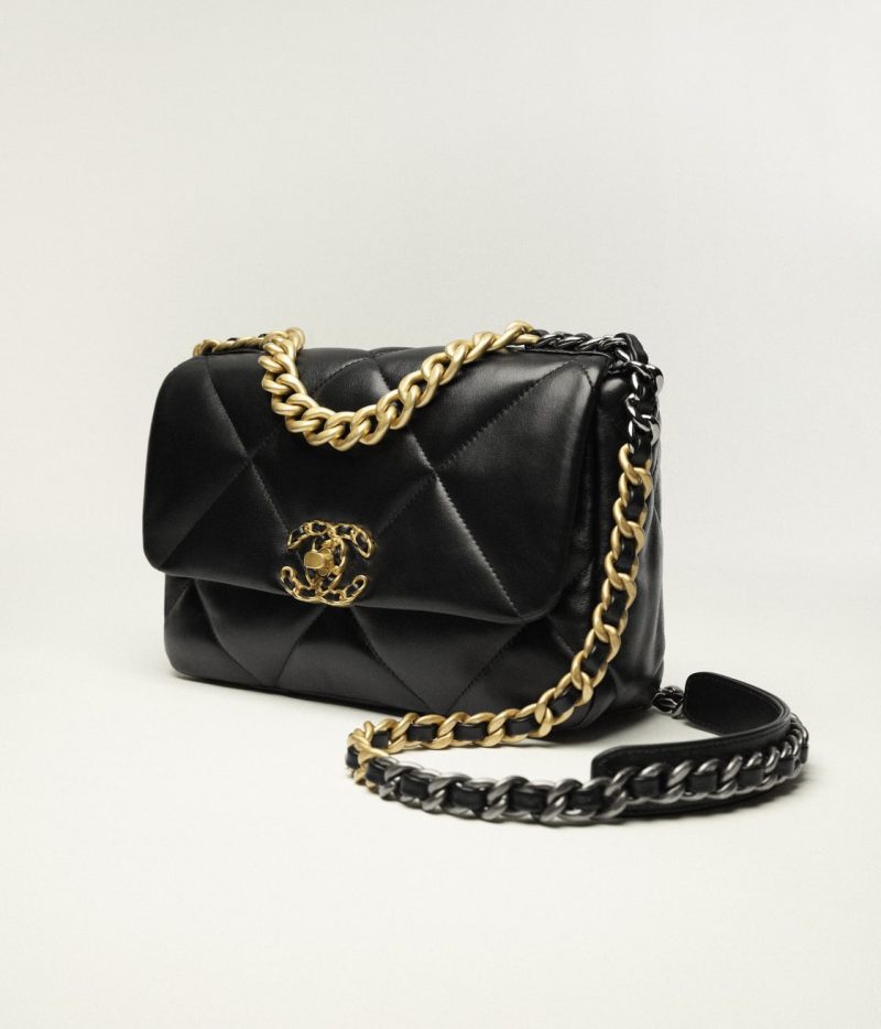 CHANEL 19 HANDBAG - Image 2