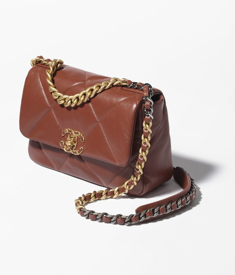 CHANEL 19 HANDBAG - Image 2