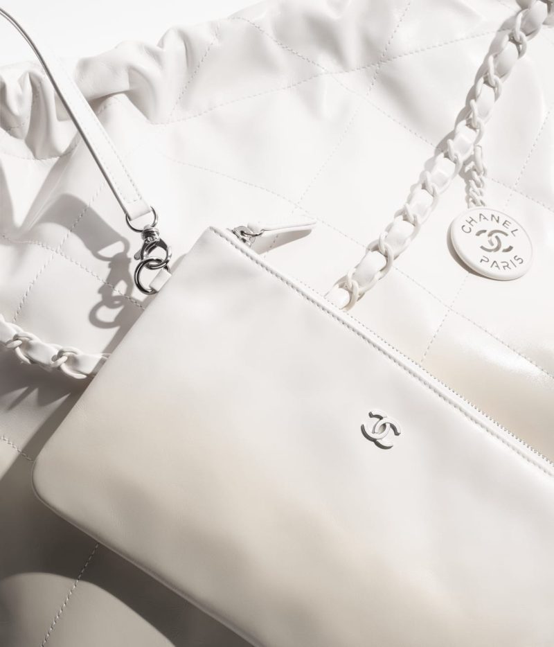 CHANEL 22 HANDBAG - Image 4