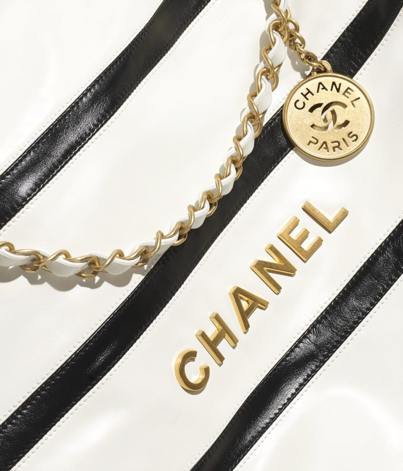 CHANEL 22 SMALL HANDBAG - Image 4