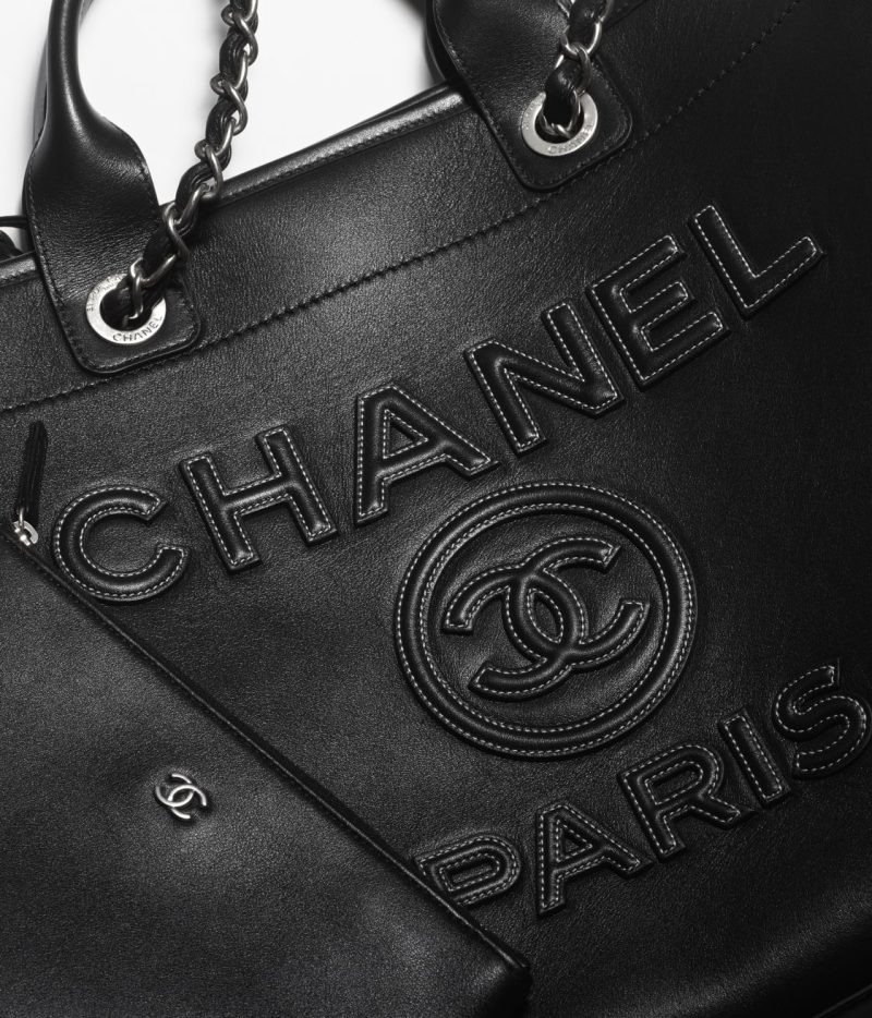 CHANEL LARGE SHOPPING BAG - Image 4