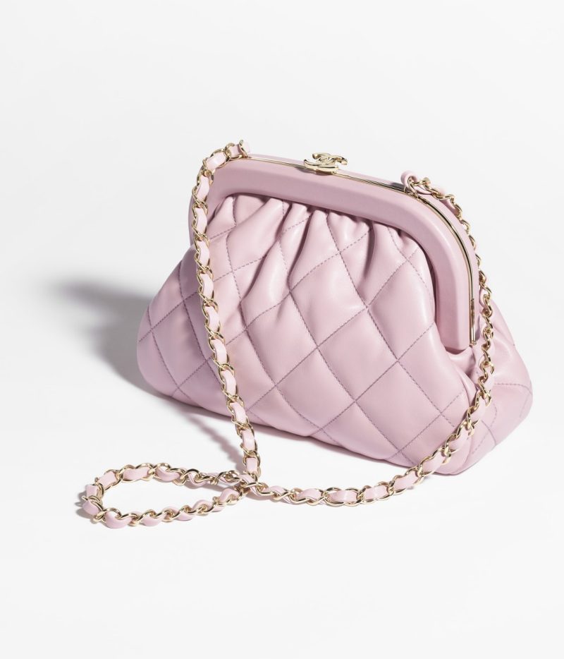 CHANEL CLUTCH - Image 2