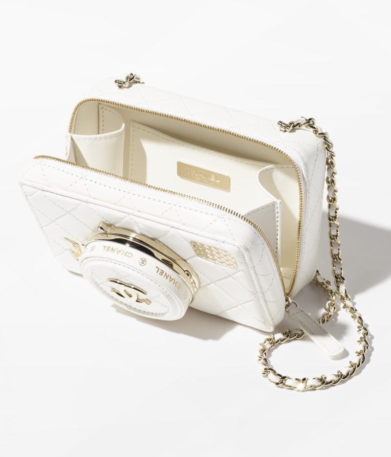 CHANEL CAMERA BAG - Image 3