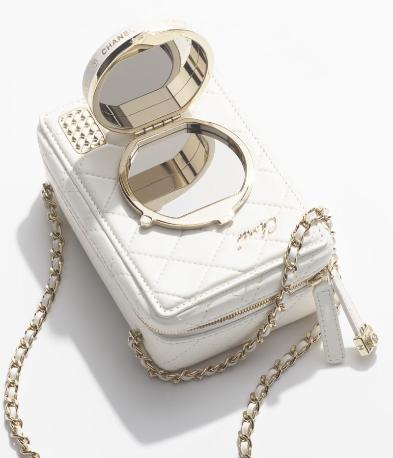 CHANEL CAMERA BAG - Image 4