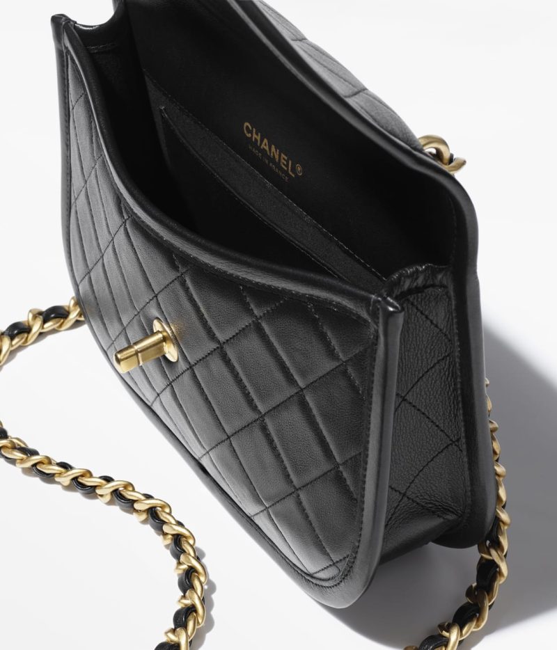 CHANEL MESSENGER BAG - Image 3