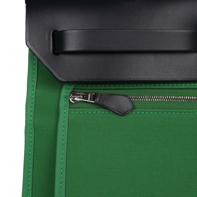 Hermes Herbag Zip PM 31 Bambou Toile H/Bleu Indigo Vache Hunter Palladium Hardware - Image 8