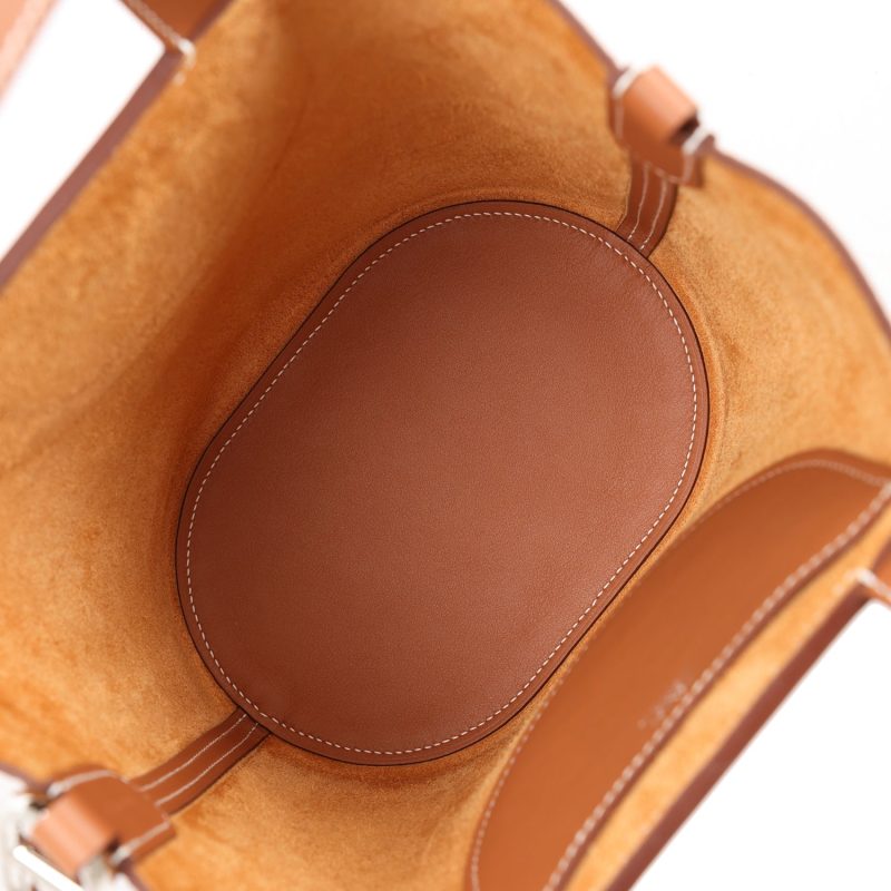 Hermes In-The-Loop 18 Gold Clemence and Swift Gold Hardware - Image 9