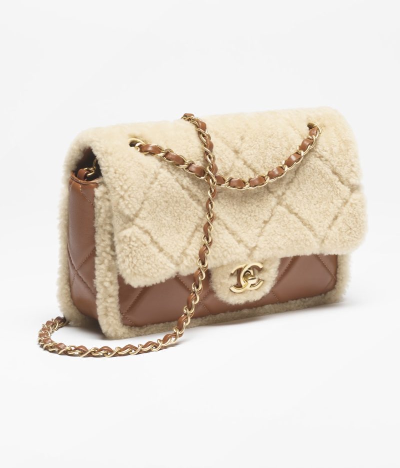 CHANEL FLAP BAG - Image 2